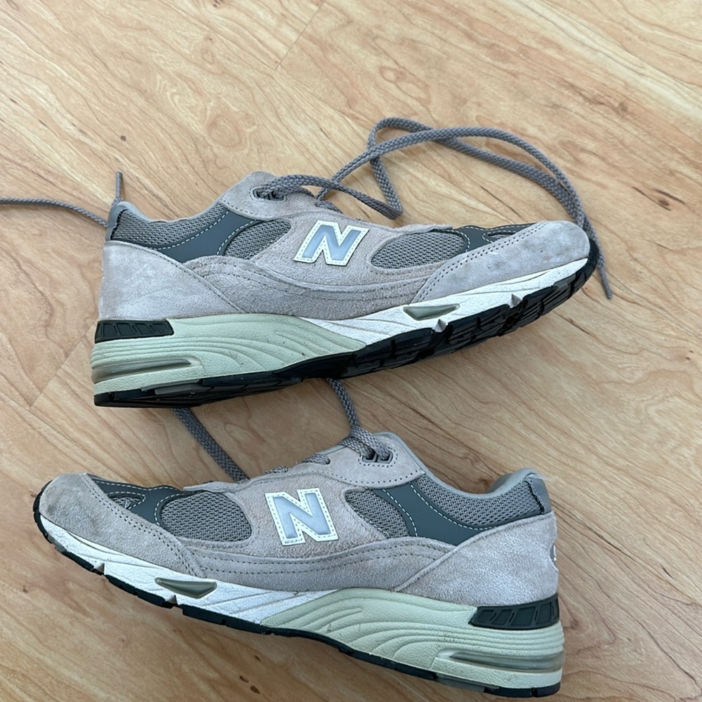 New balance sneaker made in UK 991v1